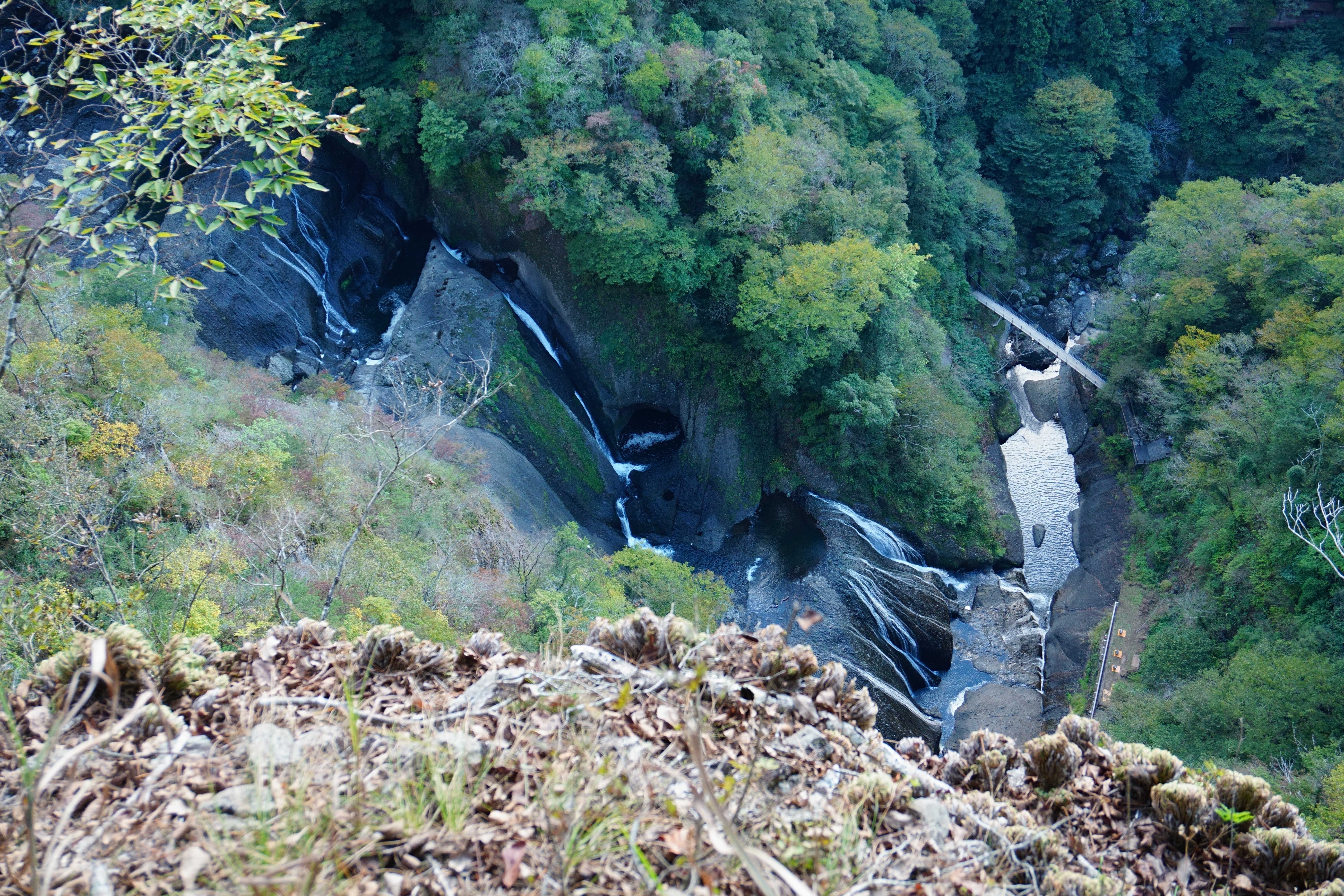３，滝のぞき.jpg